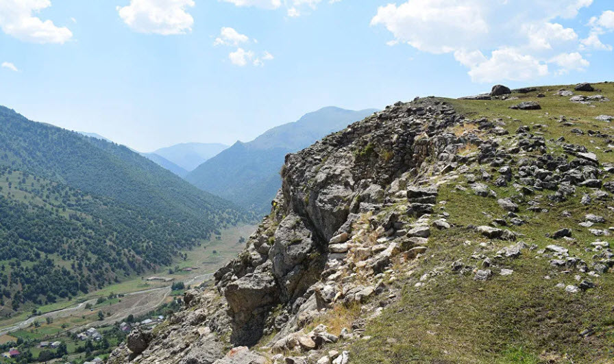 Pərisuz (Koroğlu) qalası, Azerbaijan